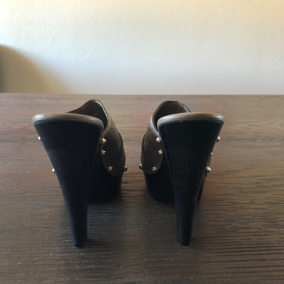 Gucci Heels - Picture 5 of 10